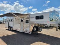 2025 3 horse Platinum Coach Outlaw 3H Side Load 10' 8" SW with Onan 4.0