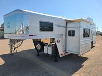 2026 3 horse Platinum Coach Outlaw 3H 10' 8" SW SLIDE OUT & Side Load with Ona