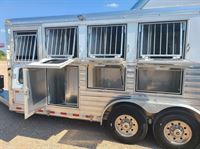 2023 4 horse Hart 4H Bumper Pull MANGERS & Hydraulic Jack