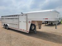 2026 Stock horse Platinum Coach 24' Rancher Special 8' WIDE