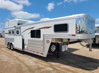 2026 3 horse Platinum Coach Proline 3 Horse 10'8" Outlaw Conversion REVERSE LO
