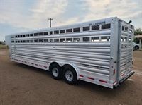 2026 Stock horse Platinum Coach 7 Tall x 8 wide x 28' stock