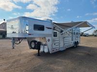 2026 3 horse Platinum Coach Proline 3 Horse 10'8" Outlaw Conversion REVERSE LO