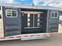 2026 5 horse Platinum Coach SIDE TACK and Drop Down Windows!!!