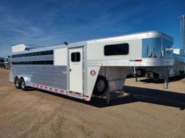 2026 6 horse Platinum Coach 6 Horse  7'6" Wide TRAINER Swing Out Saddle Rack!