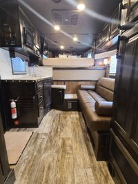 2026 3 horse Platinum Coach Proline 3 Horse 10'8" Outlaw Conversion REVERSE LO