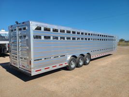 2026 Stock horse Platinum Coach 8 wide x 40 long x 7 TALL with 4 sections!