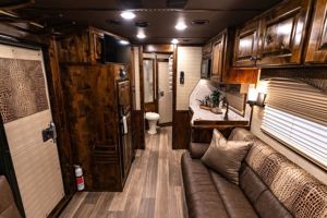 2026 4 horse Platinum Coach Outlaw 4 Horse Reverse Load w/ 12' 8" Living Quart