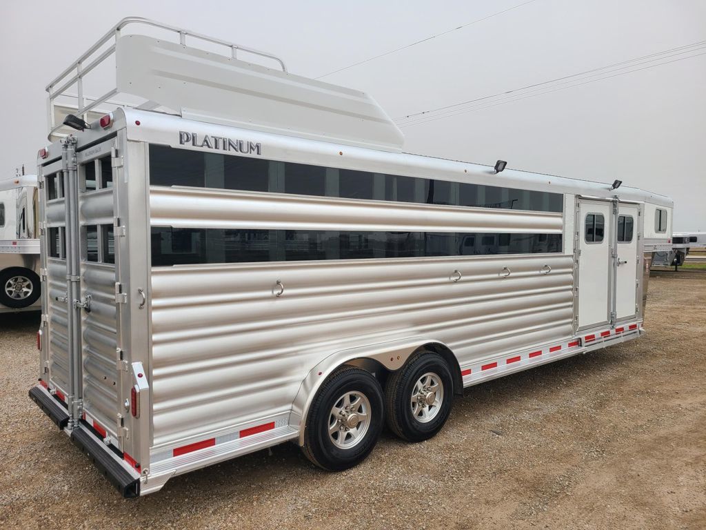 2027 Platinum Coach perfect side tack...haul 4, 5, or 6!!