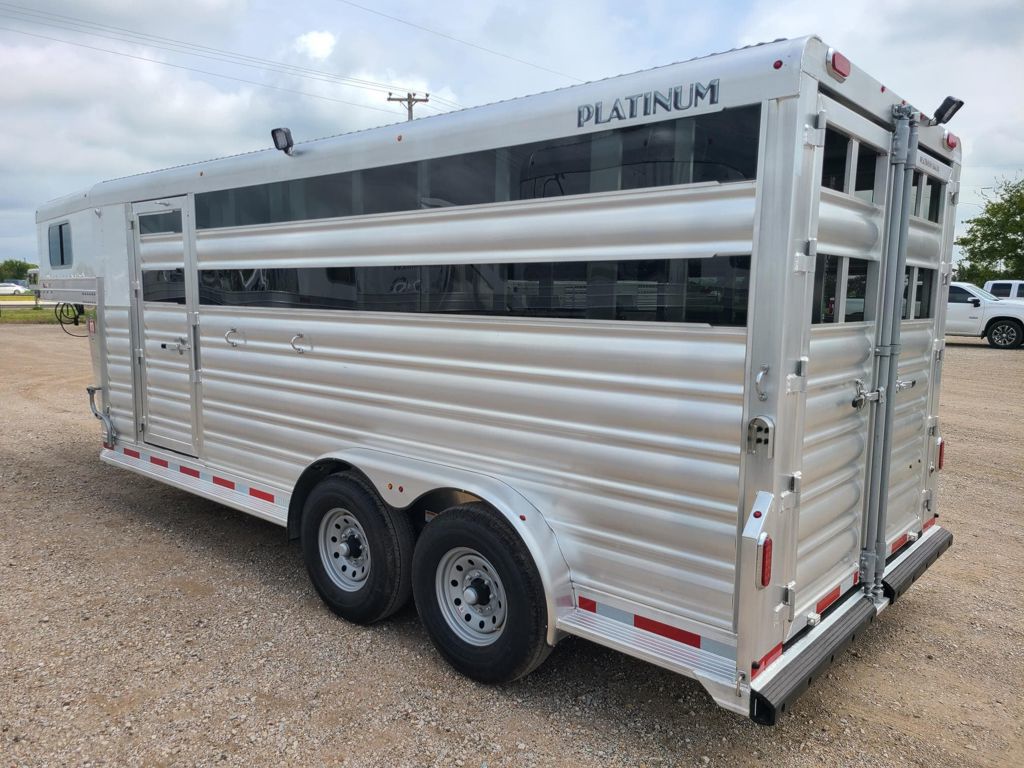 2027 Platinum Coach 3 or 4 horse 2' sw 7'6" wide