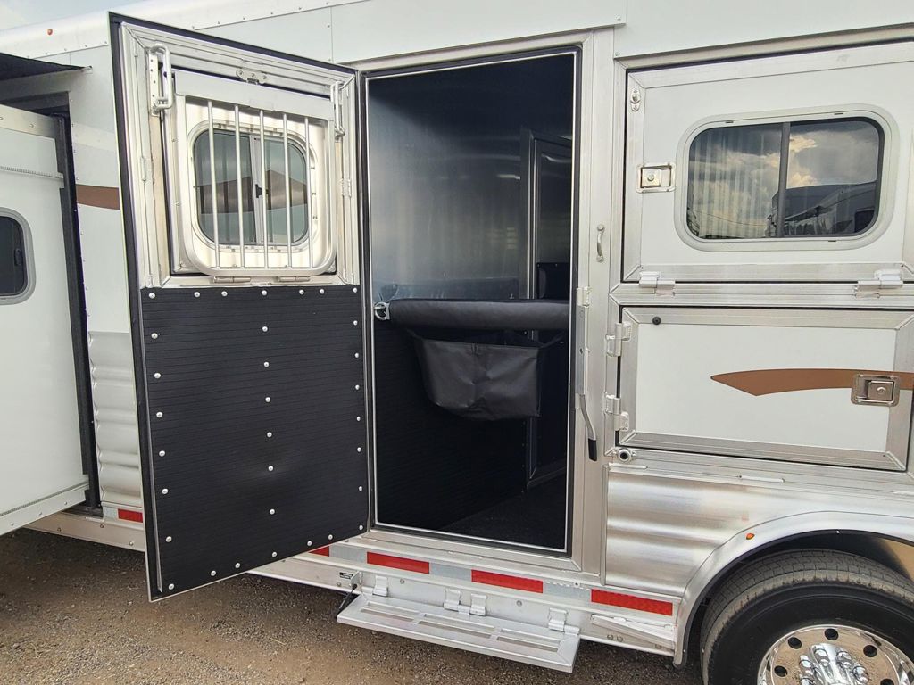 Trailer Photo 25