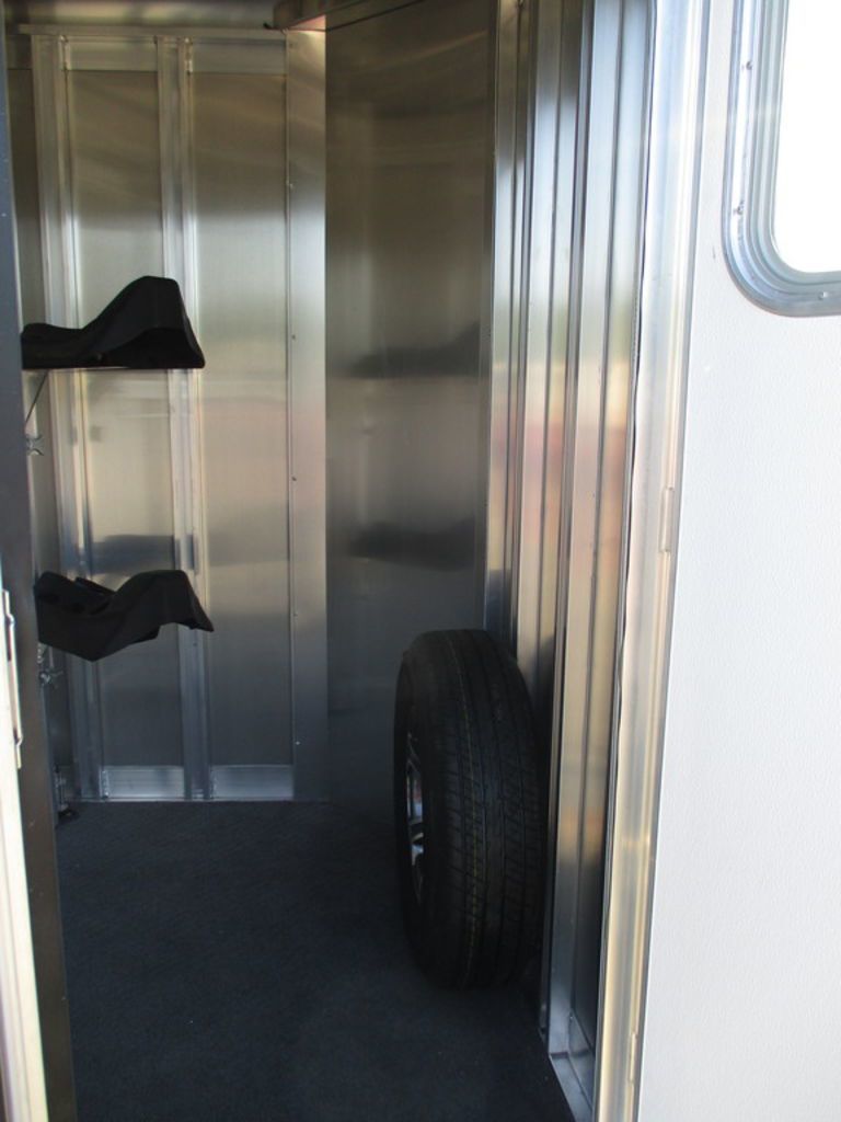 Trailer Photo 11