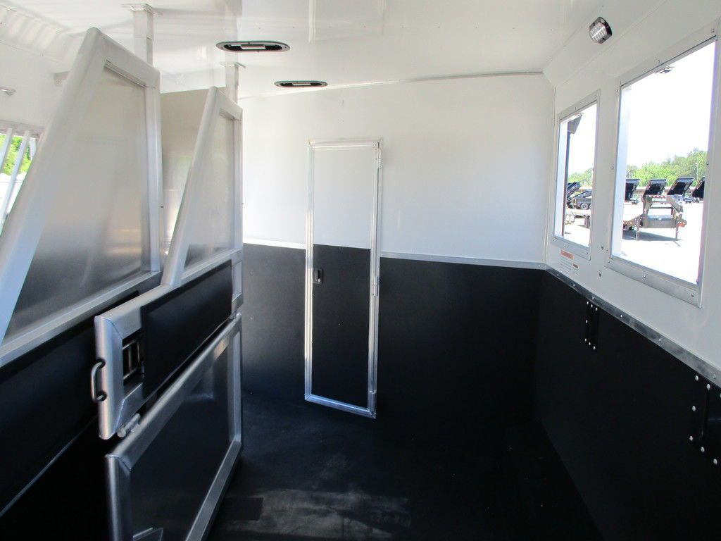 Trailer Photo 8