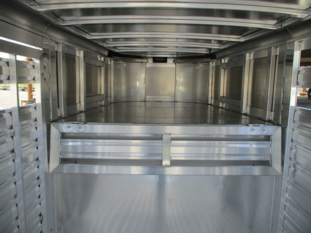 Trailer Photo 10