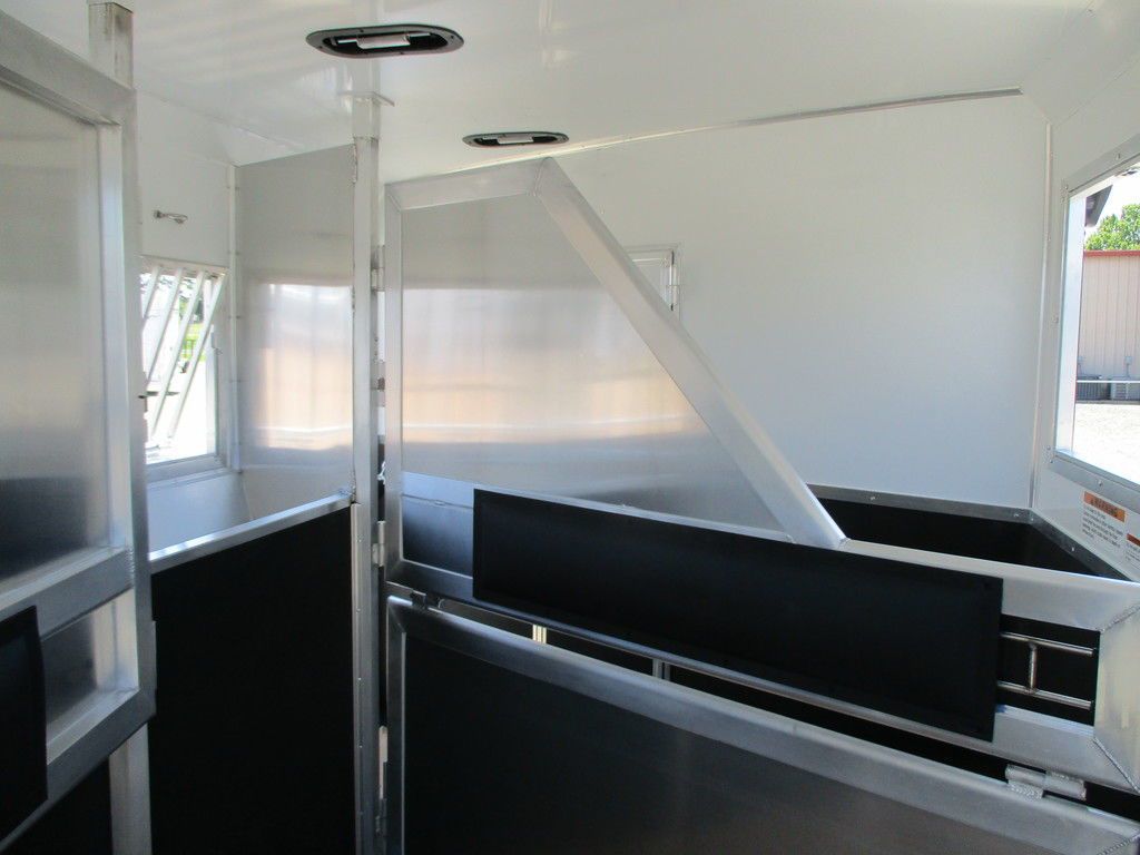Trailer Photo 10