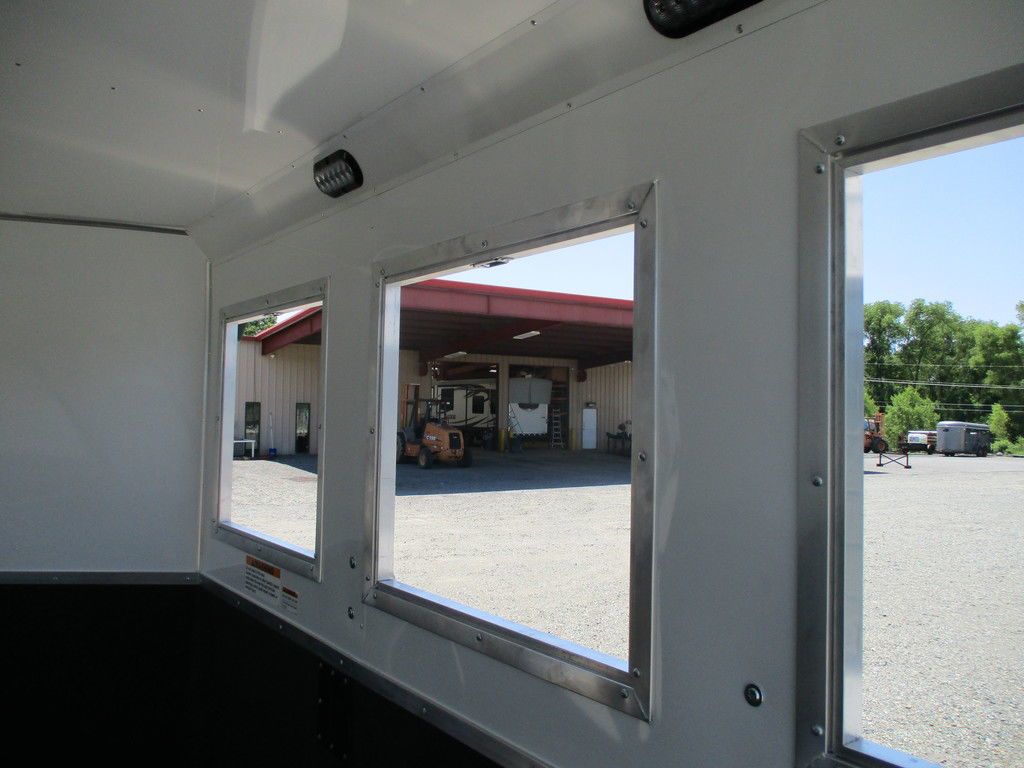 Trailer Photo 12