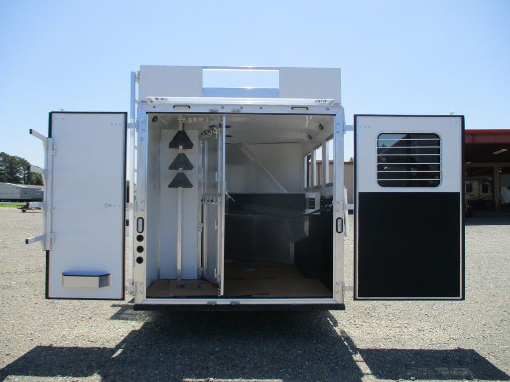 Trailer Photo 7