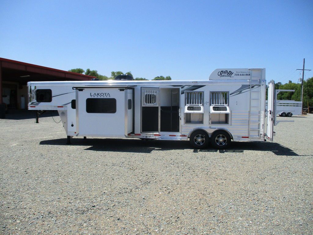 Trailer Photo 8
