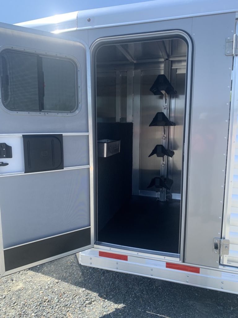 Trailer Photo 9