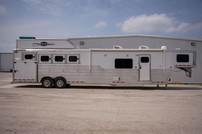 2021 Cimarron Trailers 4 Horse Living Quarters With Slide Out