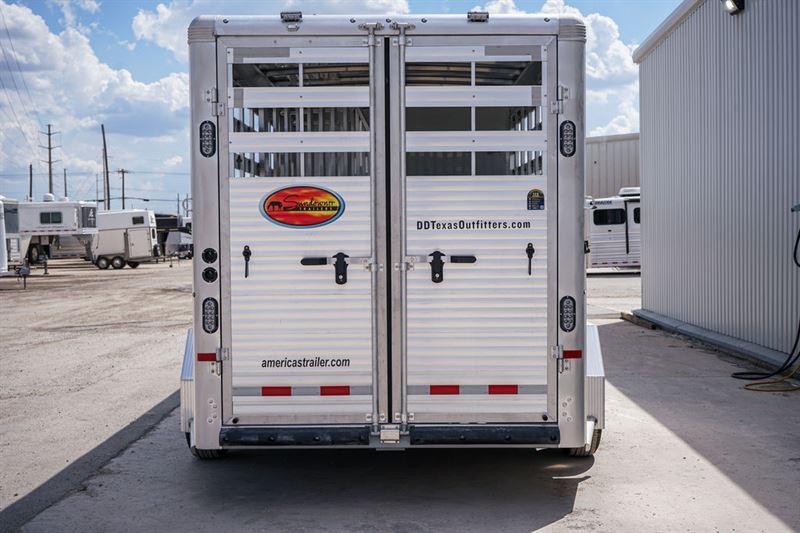 2024 Sundowner 4 horse trailer