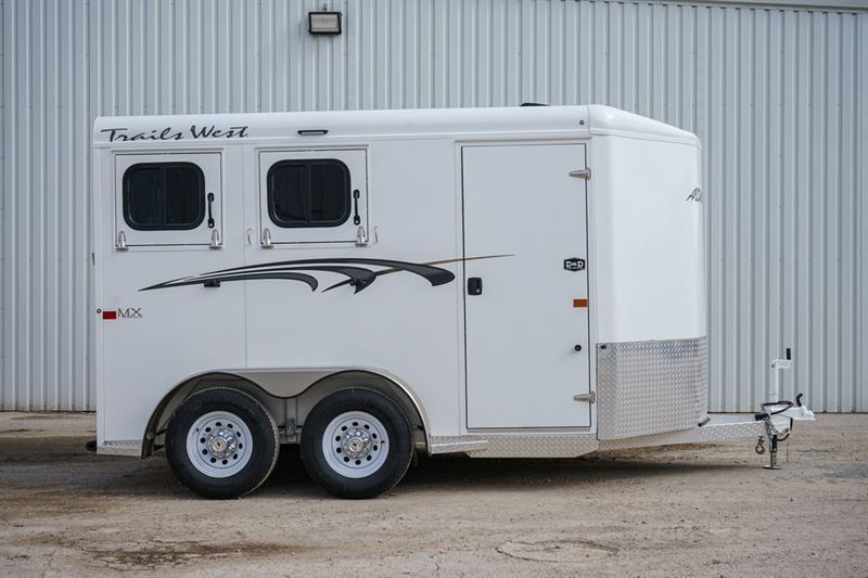 2024 Trails West adventure mx ll 2 horse trailer