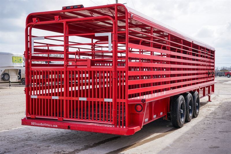 2021 Delco 32 ft stock trailer