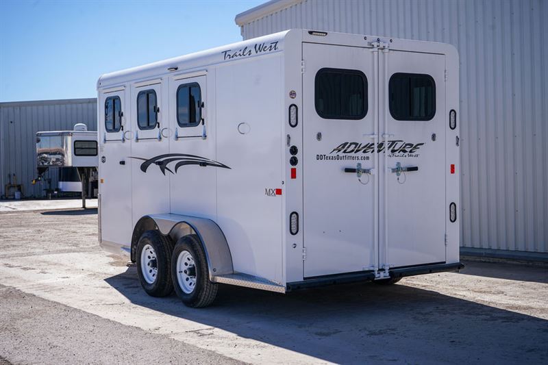 2024 Trails West adventure mx ll 3 horse trailer