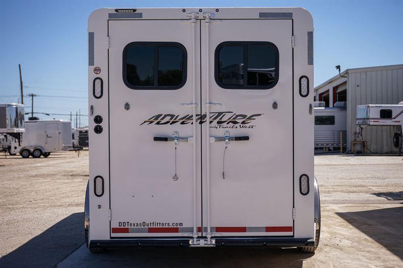 2024 Trails West adventure mx 4 horse trailer