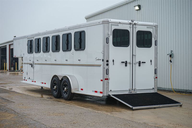 2025 Sundowner 6 horse super sport trailer