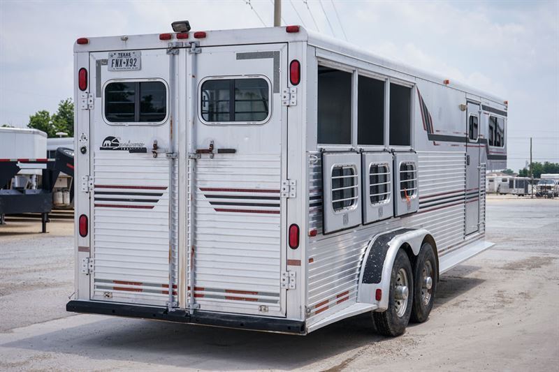 1995 Sundowner 3 horse sunlite trailer