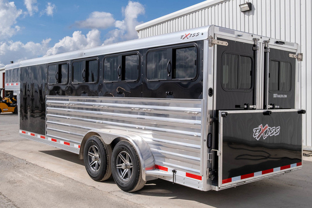 2026 Exiss 8 pen exhibitor low pro trailer