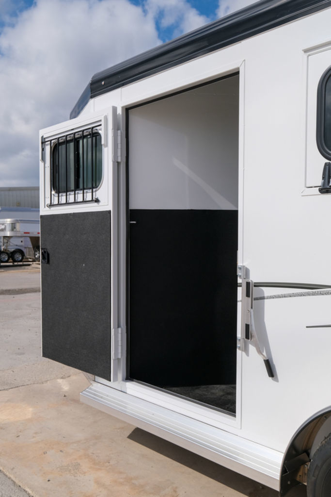 2026 Trails West 2 horse classic ii trailer