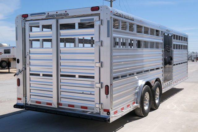 2027 Elite 26 ft show cattle trailer