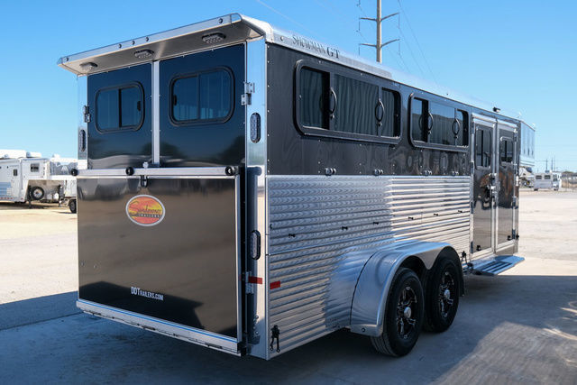 2027 Sundowner 8 pen showman gt low pro trailer