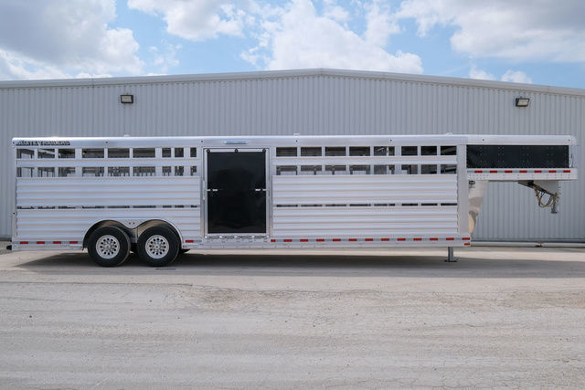 2027 Elite 28 ft show cattle trailer