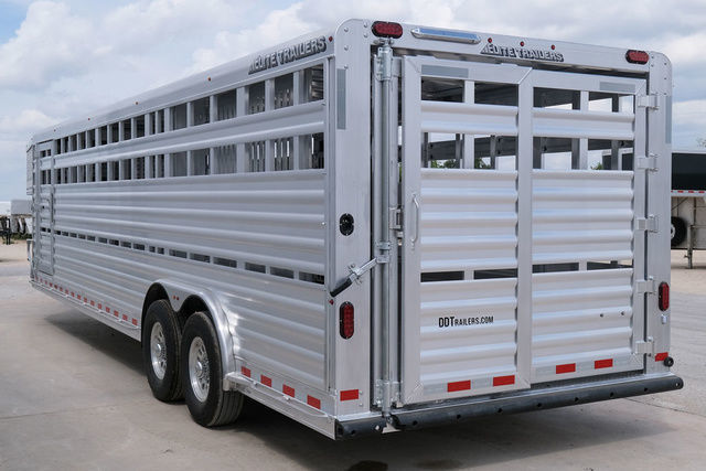 2027 Elite 28 ft show cattle trailer