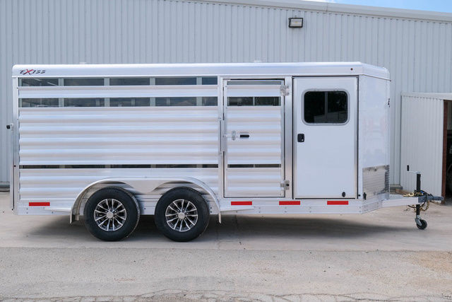 2026 Exiss 6 pen exhibitor mini low pro trailer