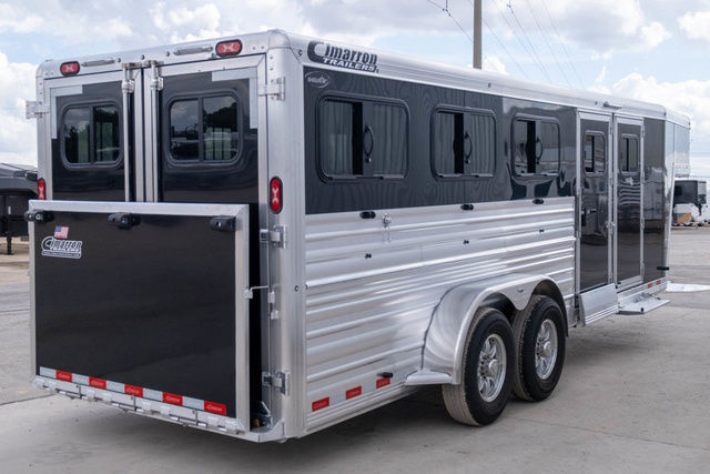 2026 Cimarron 8 pen showstar lx low pro trailer