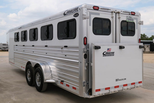 2027 Cimarron 10 pen showstar lx low pro trailer