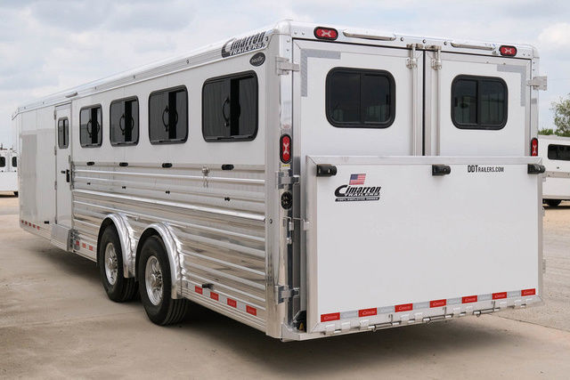 2027 Cimarron 10 pen showstar lx low pro trailer