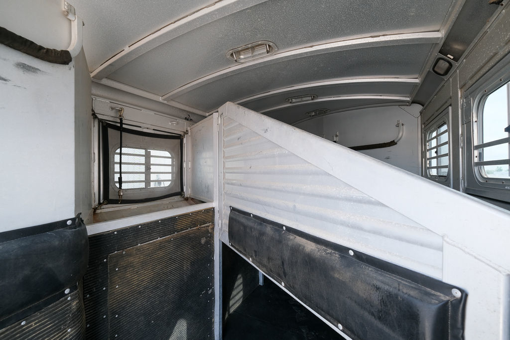 Trailer Photo 19