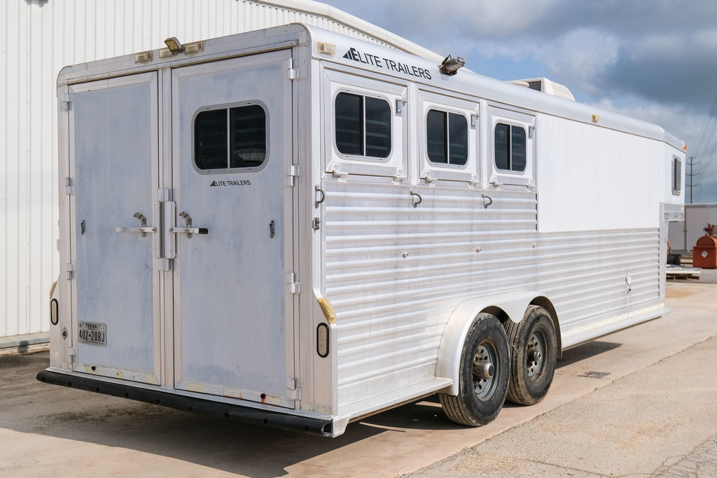 Trailer Photo 3