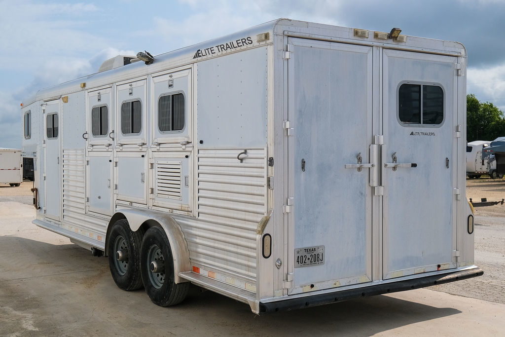 Trailer Photo 4