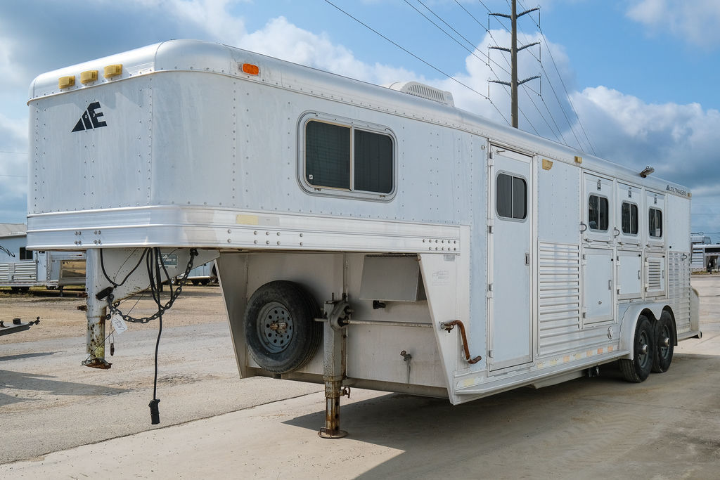 Trailer Photo 5