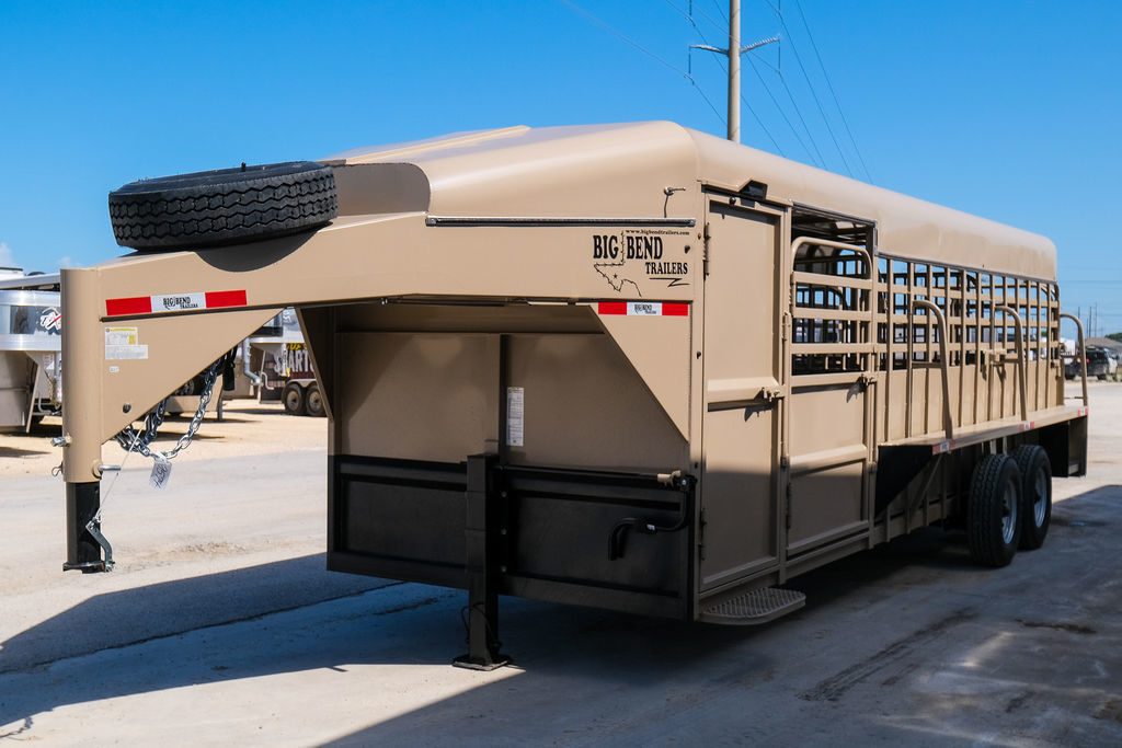 2026 Big Bend 24 ft slant deluxe tack stock trailer