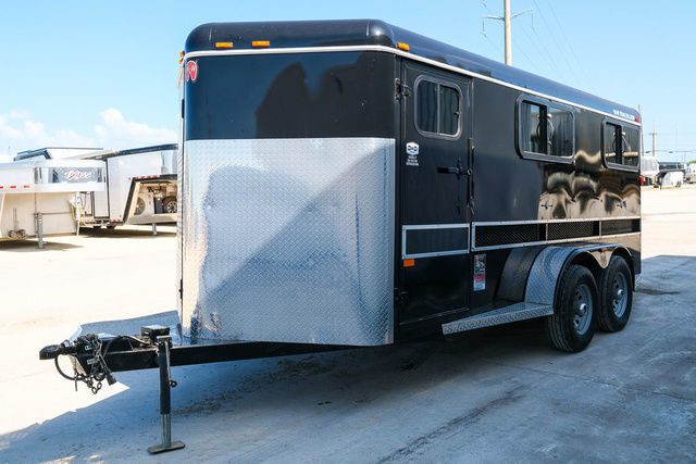 2023 W-W 6 pen low pro trailer