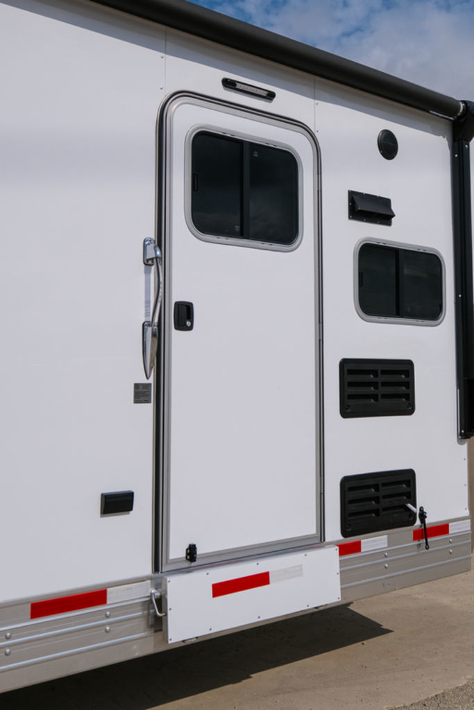 Trailer Photo 8