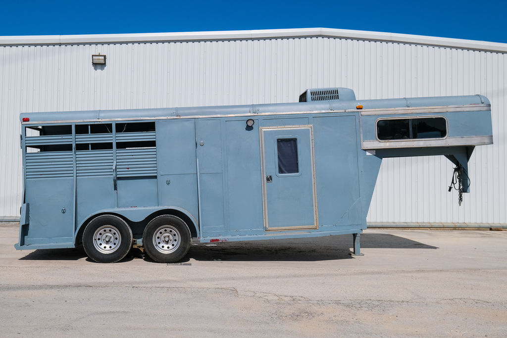 Trailer Photo 2