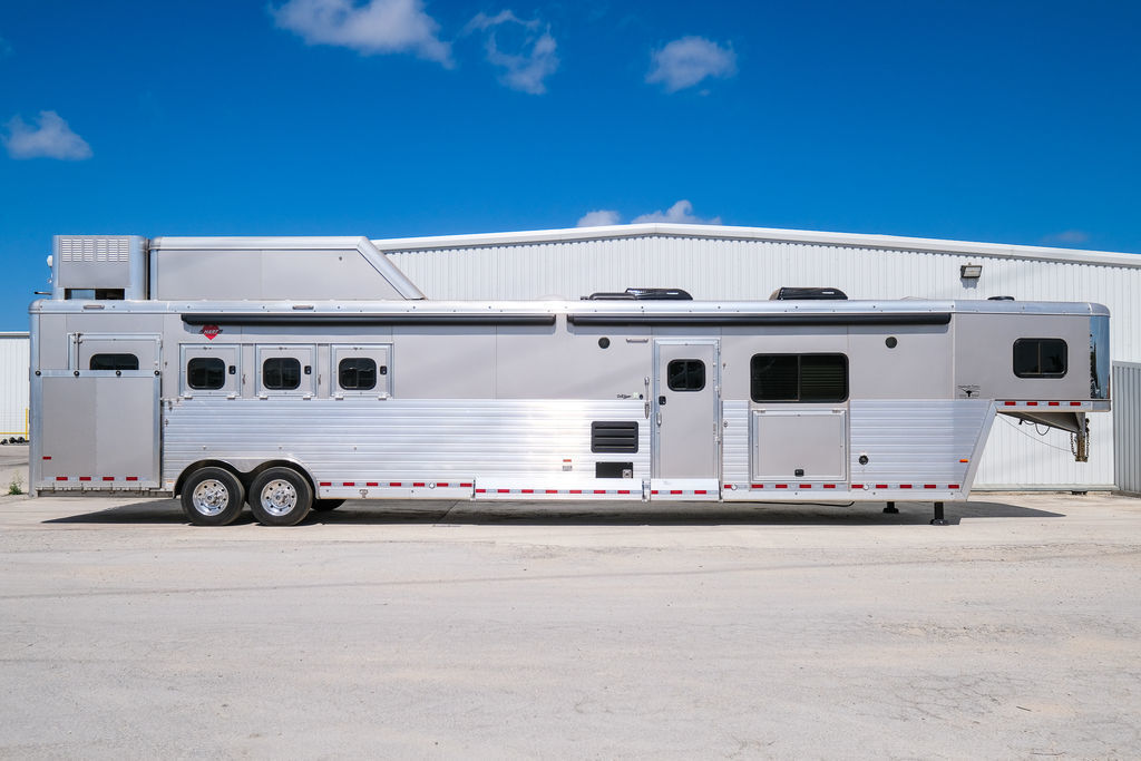 Trailer Photo 4